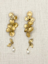 Load image into Gallery viewer, Omodaka Flowers Bouquet