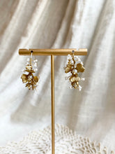 Load image into Gallery viewer, Nadeshiko Bouquet Teardrop Half Hoops