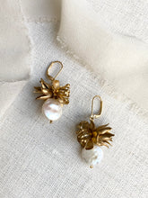 Load image into Gallery viewer, Coin Pearl with Tiny Bouquet Earrings