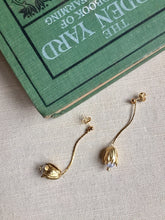Load image into Gallery viewer, Tulip dangle earrings