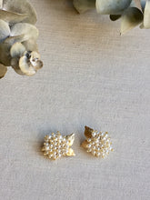 Load image into Gallery viewer, Ajisai Clip-on Earrings