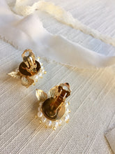 Load image into Gallery viewer, Ajisai Clip-on Earrings
